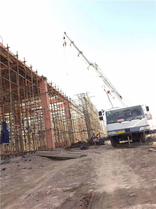 方山县吊车作业的安全注意事项有哪些？